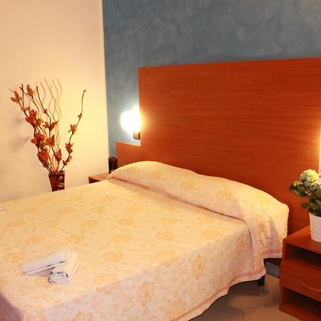 Hotel Nettuno モンテカティーニ・テルメ エクステリア 写真